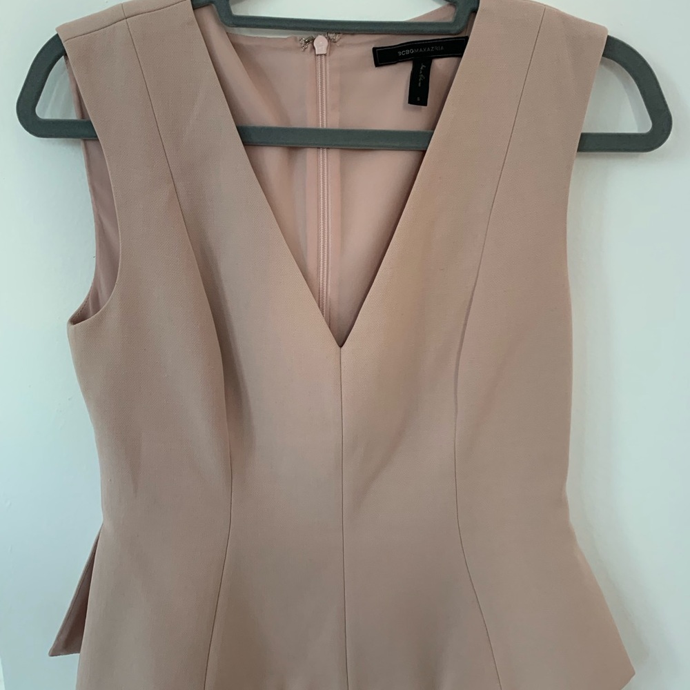 BCBGMAXAZRIA Women's Tan Sleeveless Top